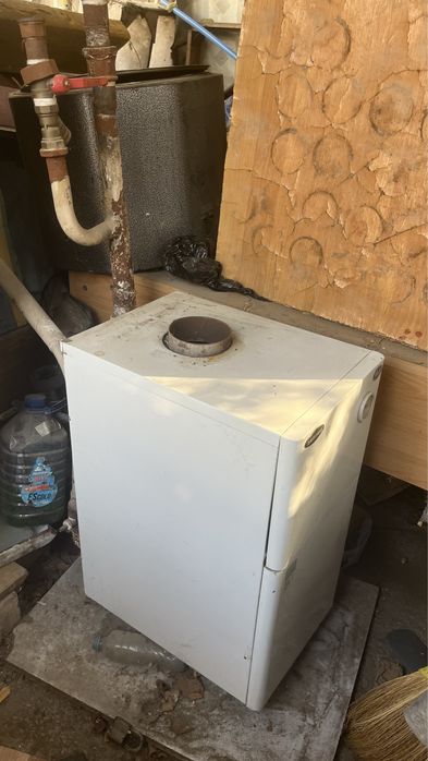Газовый котел продам