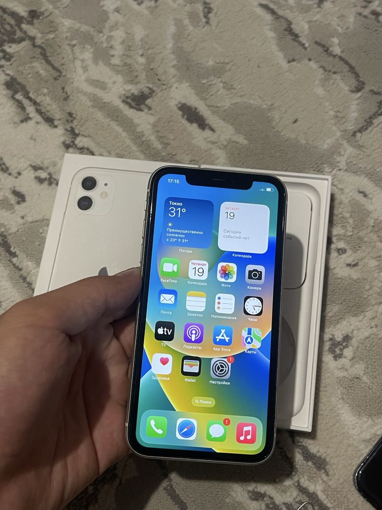 iPhone 11 в идеальном состоянии