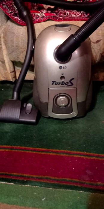 Пылесос LG Turbo-S
