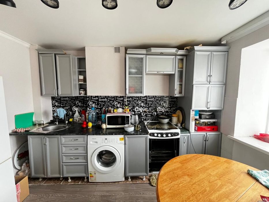 Продам Кухню Самовывоз