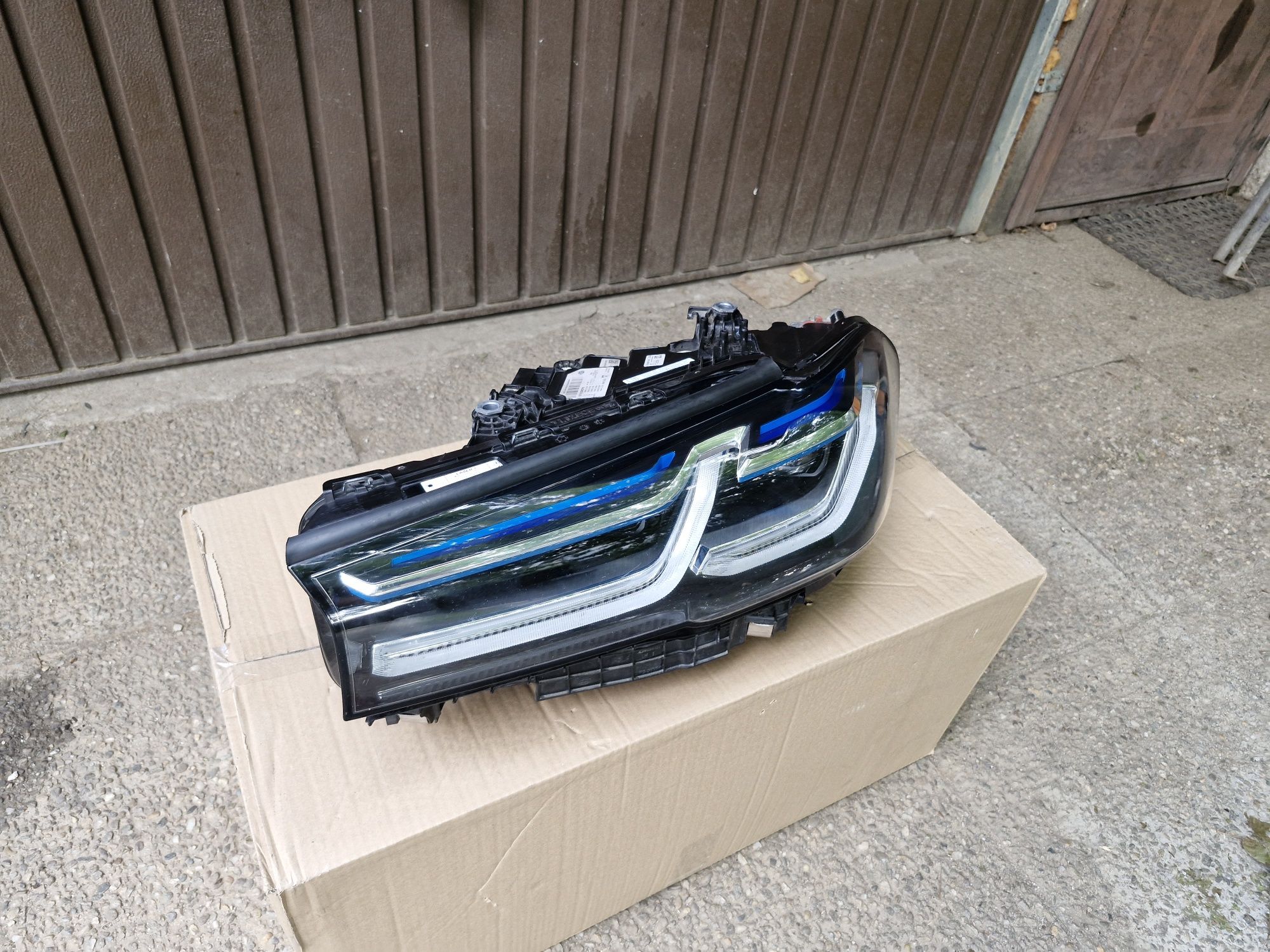 Far stânga bmw seria 5 g30 g31 laser