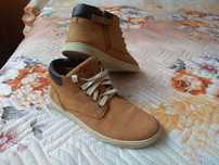 "Timberland"-50 лв.р.37,5 . Обувки детски топли "Kuoma",. супер леки