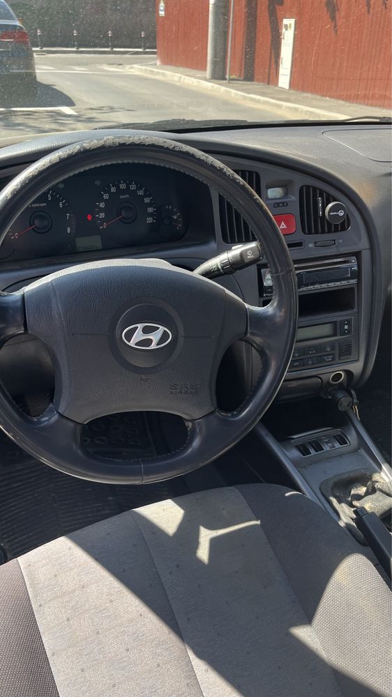 Hyundai Elantra 1.6 benzina