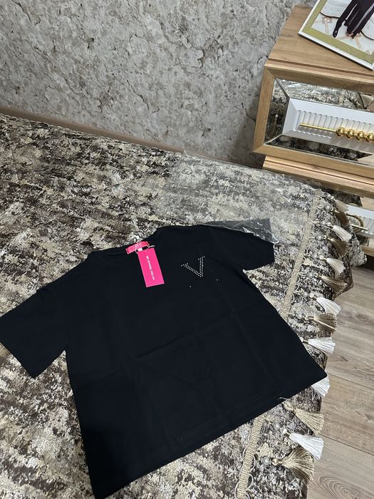 Футболка черная новая