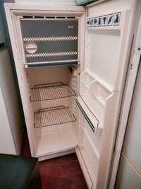 Продам холодильник   отлично работает доставка 3000 тг