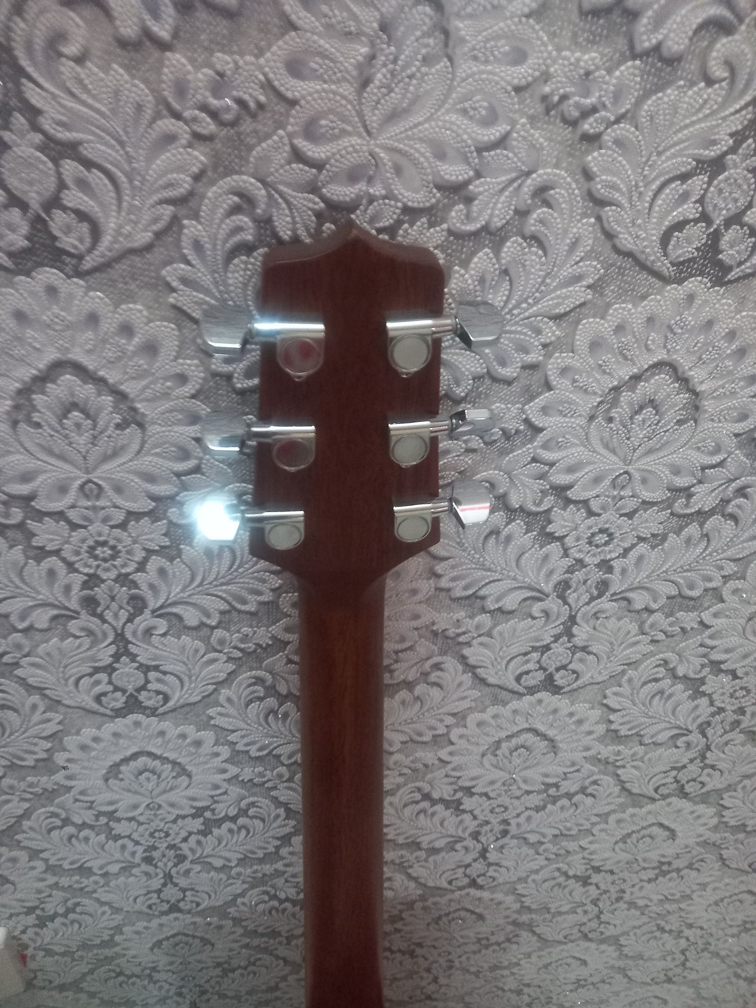 Chitara acustică Takamine