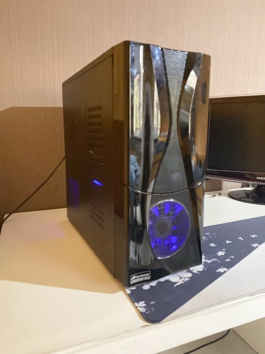 Геймърски компютър (DDR4/i5 7th gen)