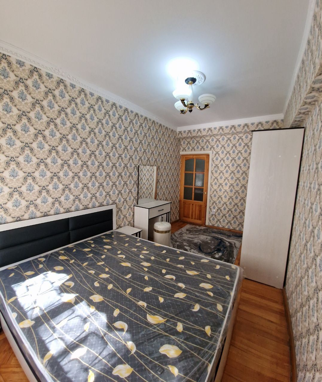 Продажа 2в3/1/5 на Юнусабад-4, КИРПИЧ Балкон 2*6