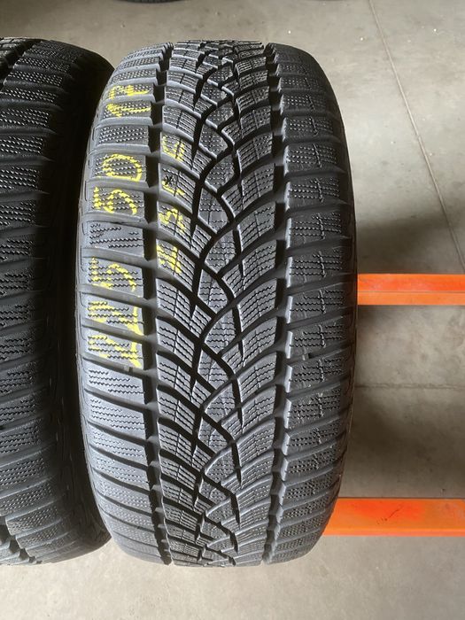 Anvelope iarna 225/50/17 Goodyear Ultra Grip Performance 225 50 17 R17
