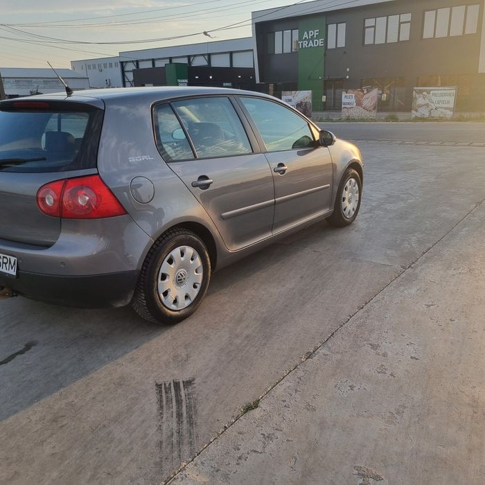 Volkswagen golf 5 1.4 mpi
