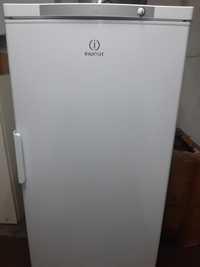 Продам Морозильник INDESIT SFR 167