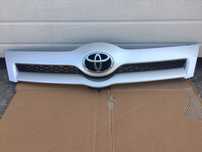 Grila Radiator Toyota Corolla Verso. 2004-2009. Fara defecte.