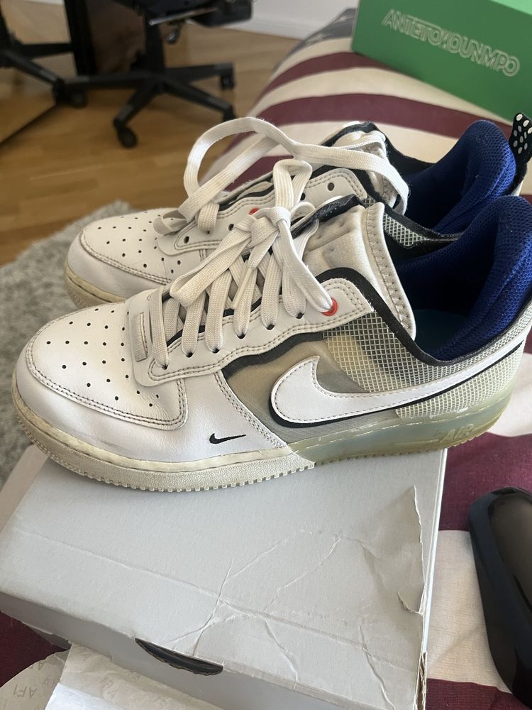 Nike air force .
