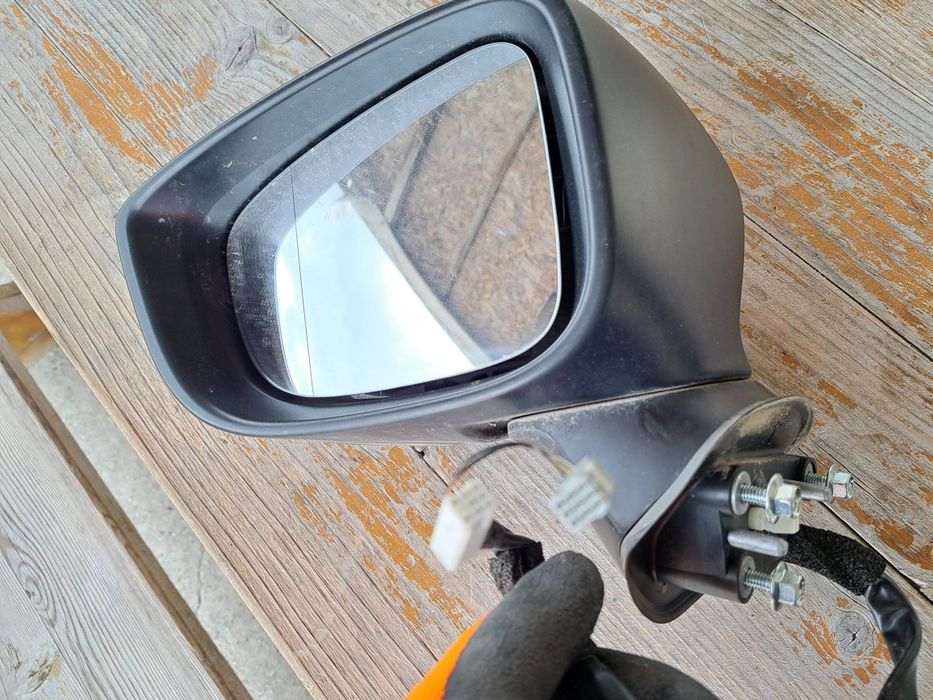 Огледало ляво Мазда 2015