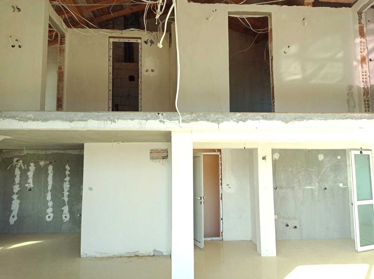 Продава се Мезонет в с. Синеморец, Област Бургас - 183 кв.м за 738 €/кв.м - Снимка #4