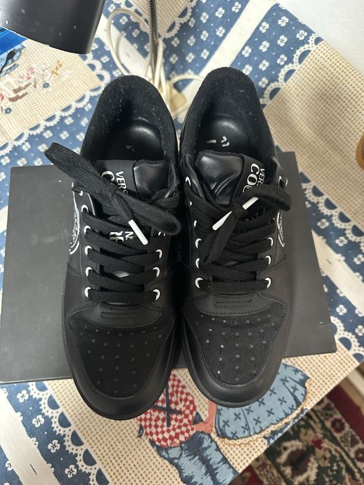 Adidasi versace in stare buna