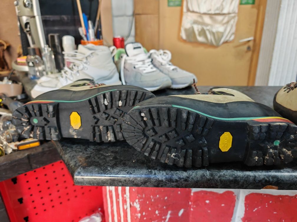 Туристически обувки La Sportiva 2 чифта