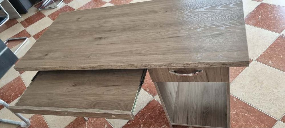 Ofis jixozlari, holati yangi