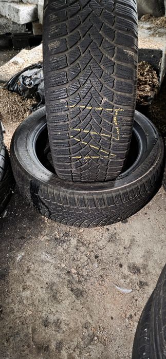 Гуми 2бр 225/50/18 - 1бр  93лв