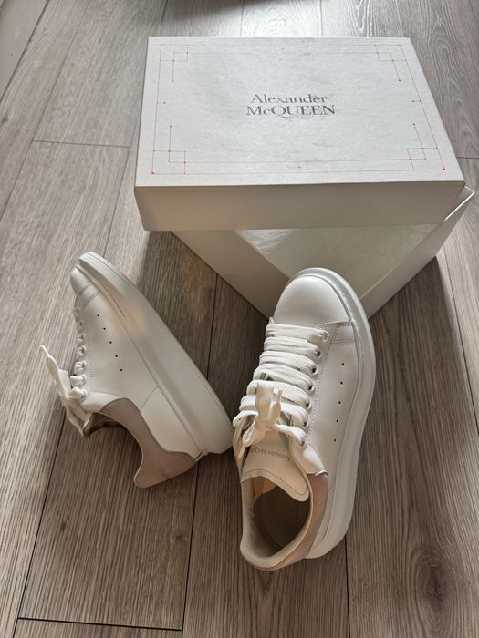 Alexander Mcqueen