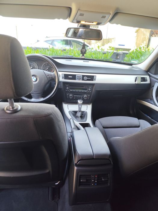 BMW E90 2011/ 192*** km 318i 2.0 T.manuala 6+1 6200€