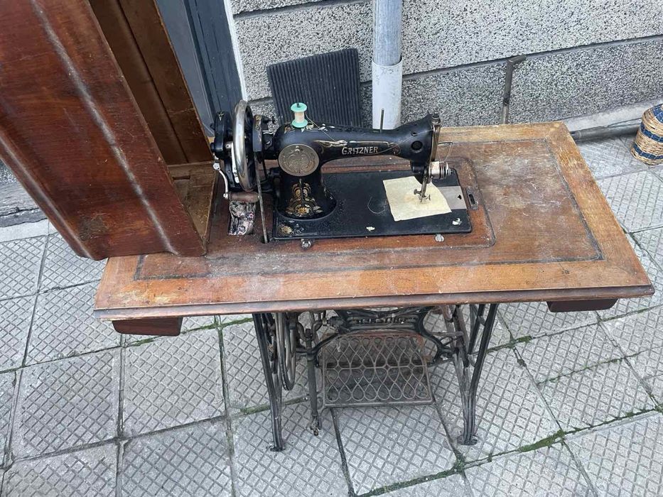 Стара шевна машина Gritzner