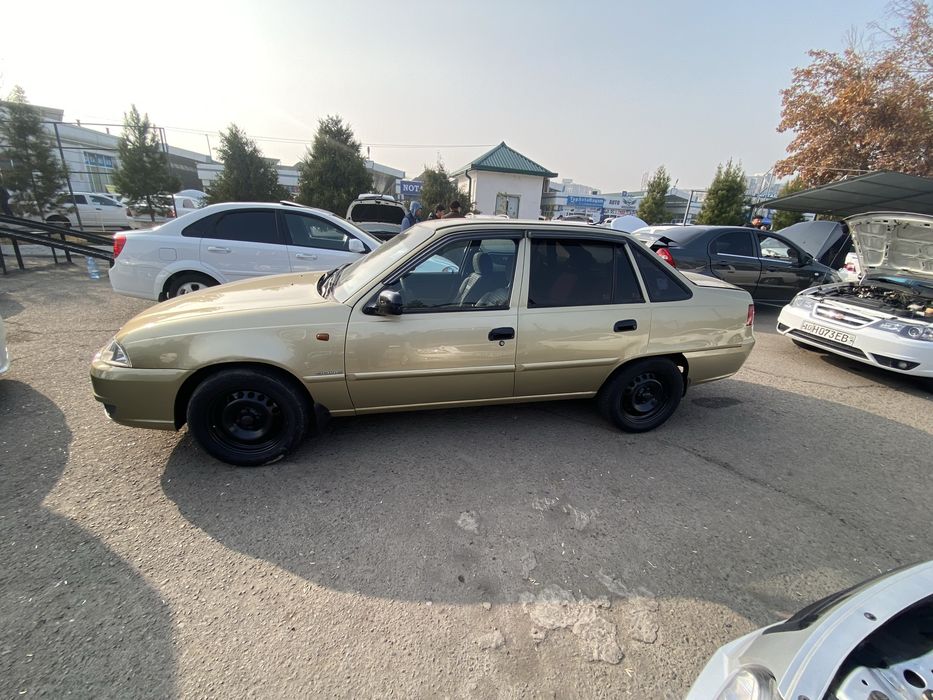 Нексия сотилади яхши холатда 2009 1,6 суппер