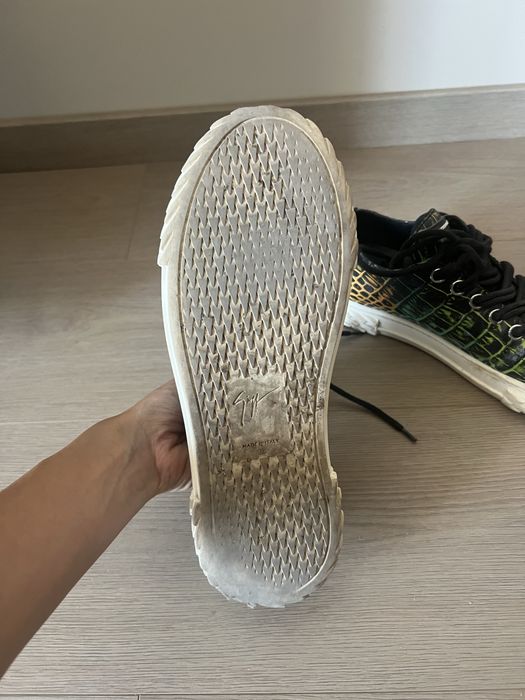 Сникърси Giuseppe Zanotti