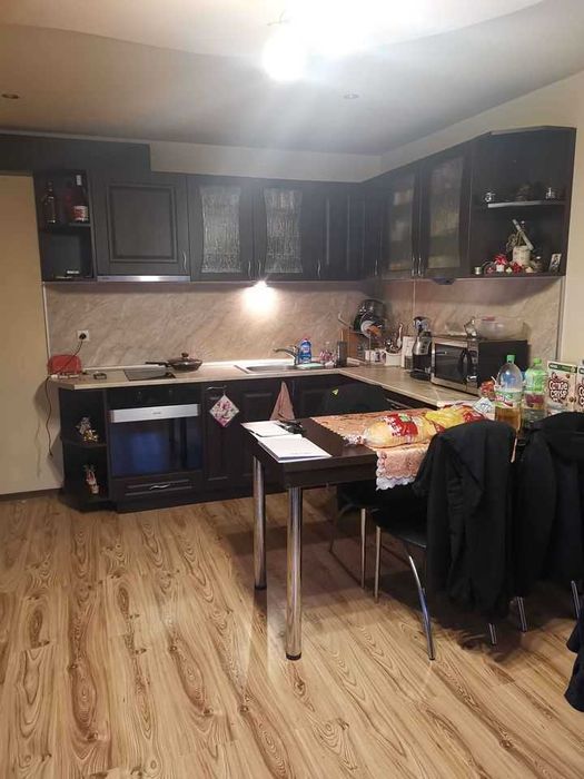 Двустаен апартамент в Люлин 4