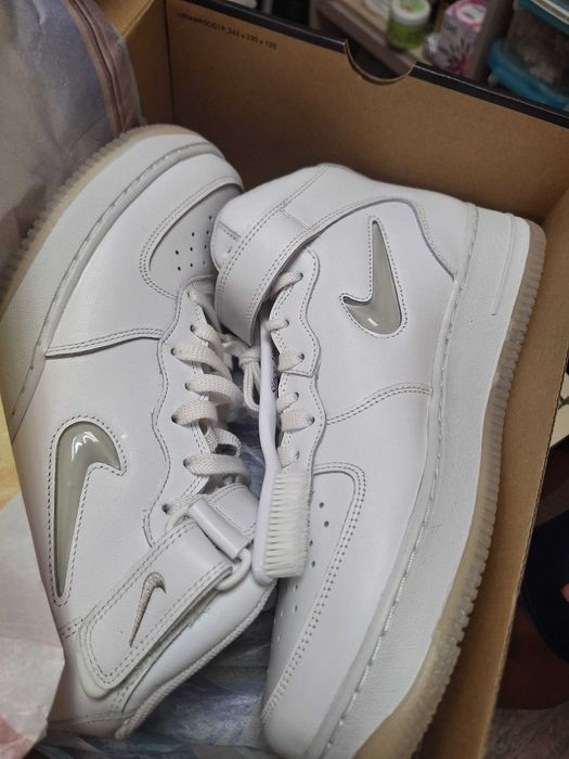 Нови маратонки Nike