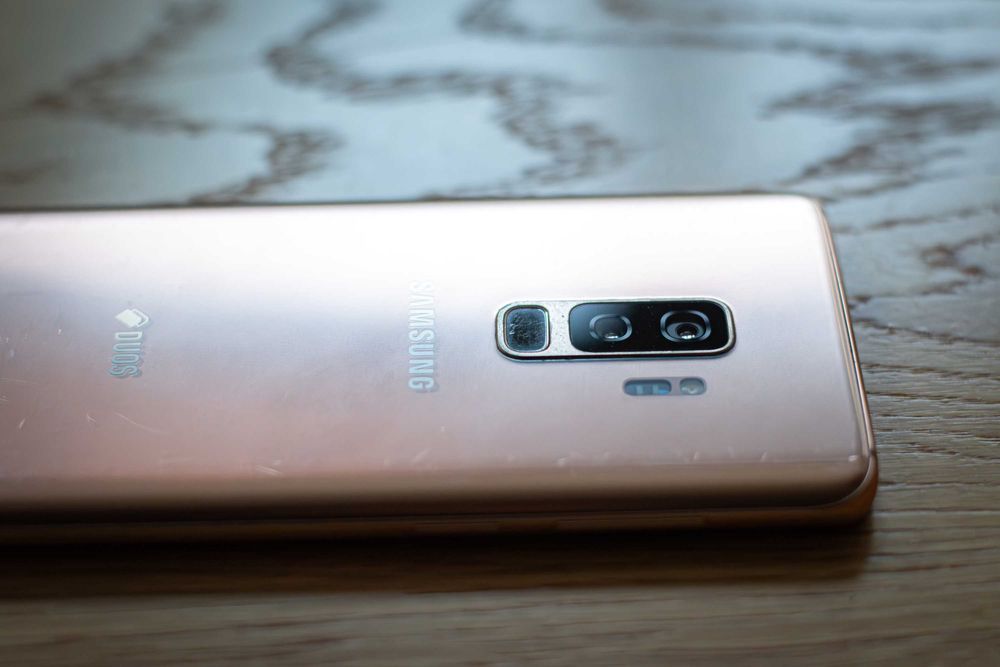 Смартфон Samsung Galaxy S9+, цвят "Sunrise Gold"