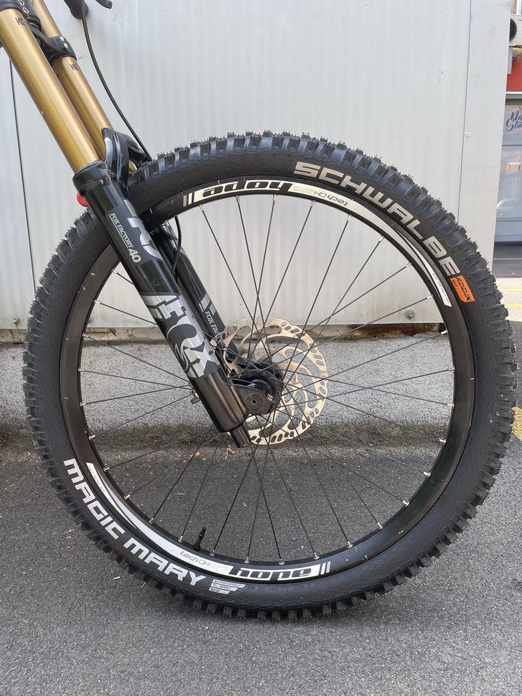 Santa Cruz V10.6 CC custom build