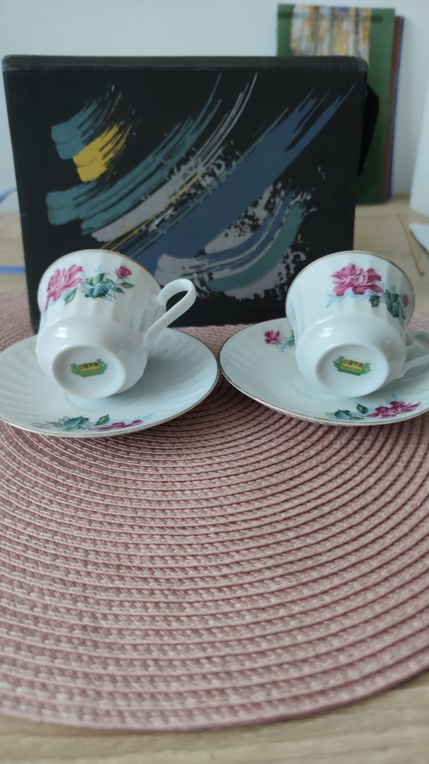 Set cănuțe de cafea din porțelan