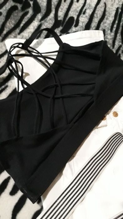 Комплект/Бели дънки/Тениска/Боди/Колан