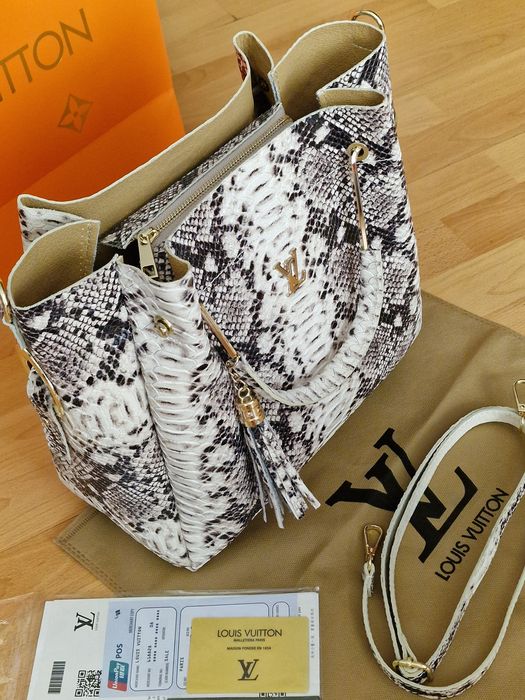 Geanta piele naturala model croco,logo metalic auriu,factura,card,sacu