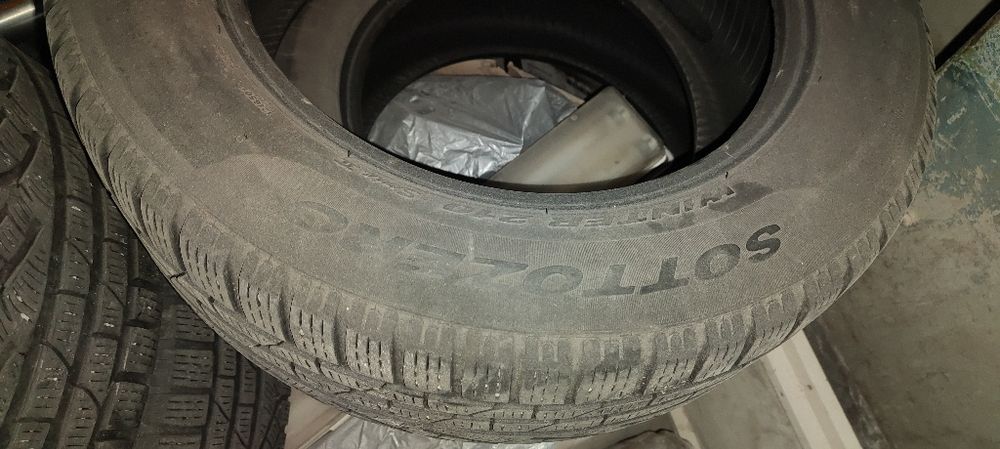 Vând anvelope iarna ,225/55/R 16