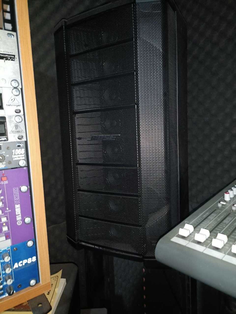 Vand Sistem Bose 2 x Boxa Array F1 812 + 2 x Bass Bose F1