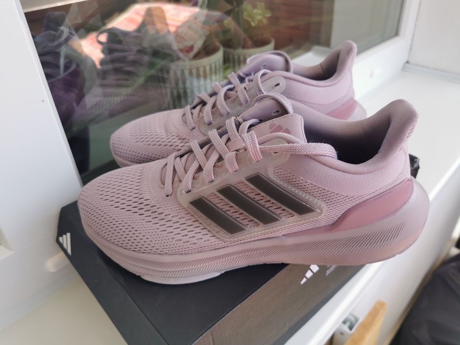 Vand Adidași Adidas