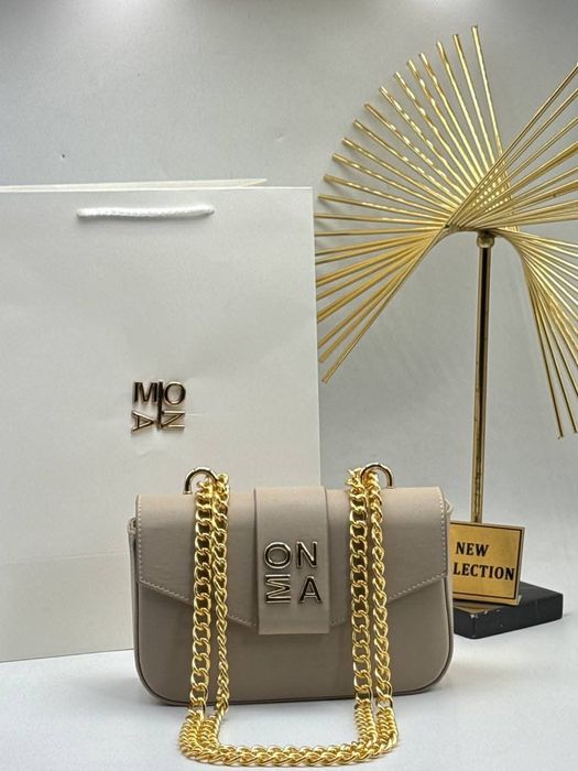 Стилна дамска чанта