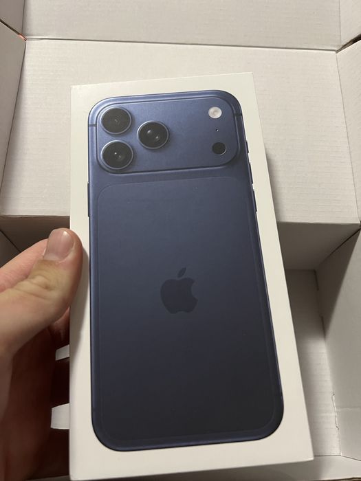 Iphone 17pro max 256GB с 3 години гаранция