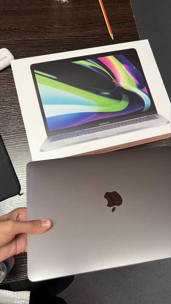 MacBook Pro M2 - 13.3 – Talabalar va ijodkorlar uchun!