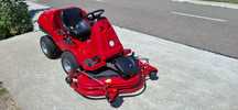 Tractoras tuns iarba, motocoasa, cositoare Countax