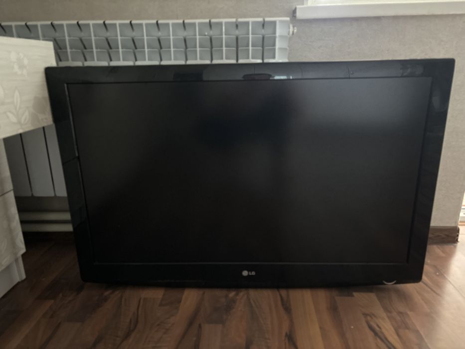 Телевизор LG в жағдайы жақсы