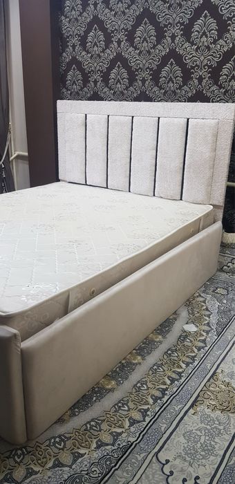 Spalny divan shkafi bn yangi.