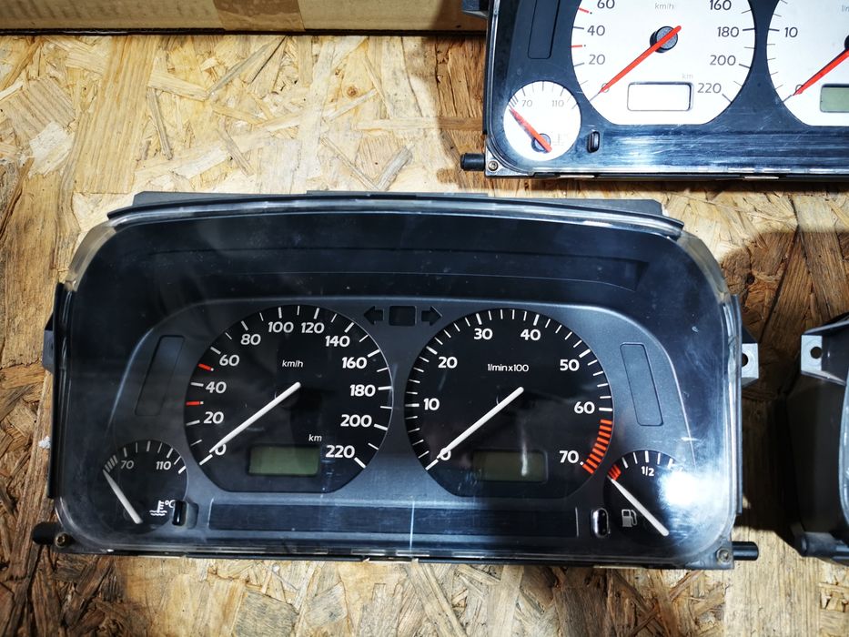 Ceasuri de bord Volkswagen Golf 3 benzina