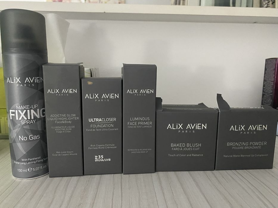 Vand produse cosmetice professional make up