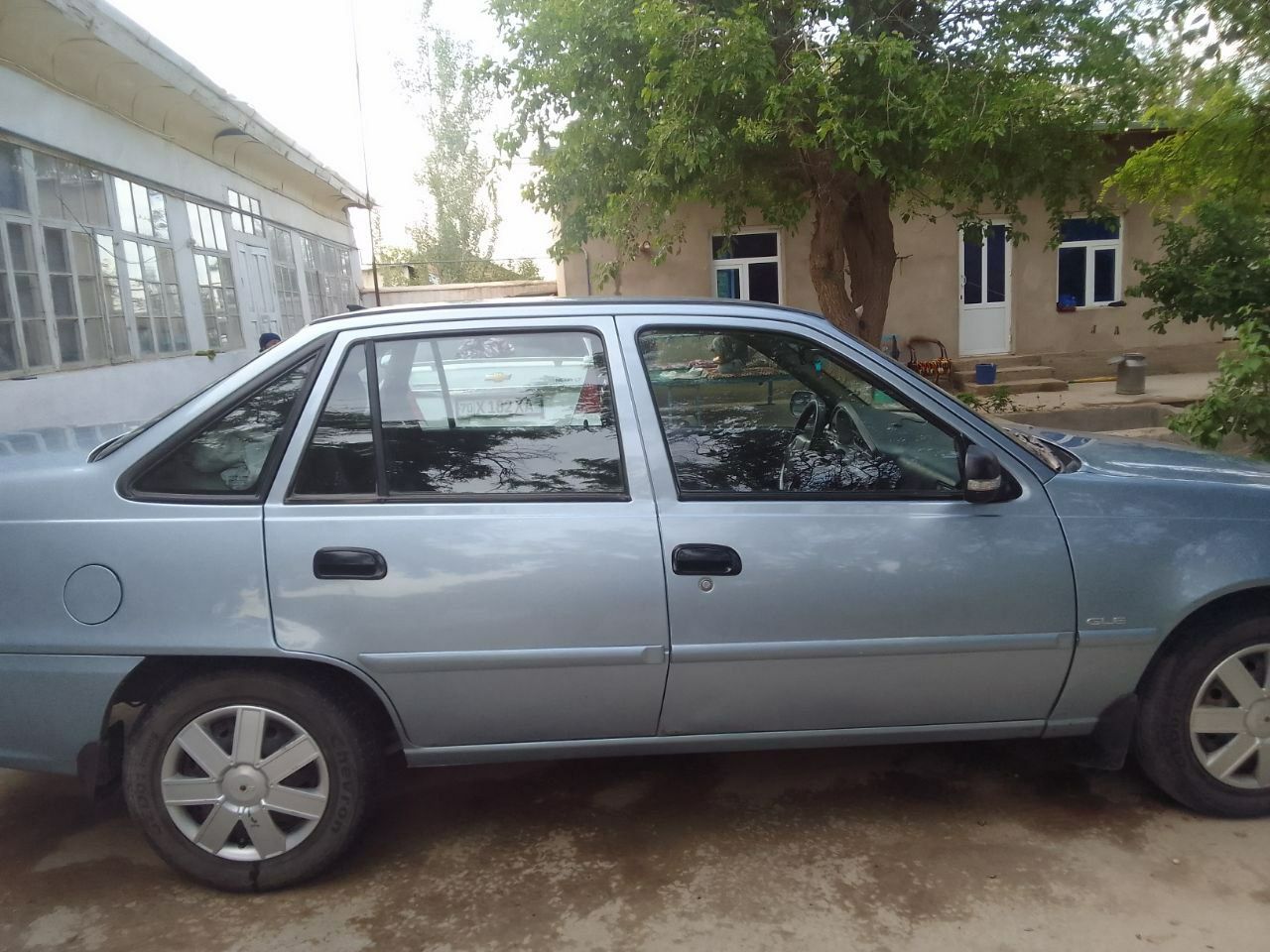 Nexia 2  ,DOHC 1.6 Pozitsiya 4,,2014 rangi delfin,holati yaxshi