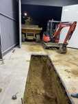 Inchiriez /excavati ,miniexcavator de 3 t