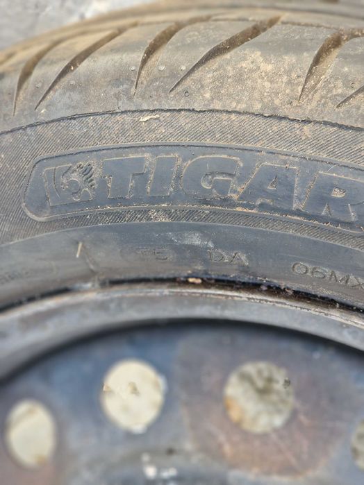 Метални джанти с гуми за Нисан Алмера