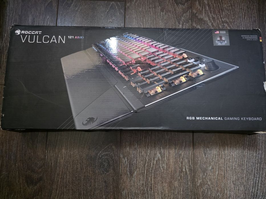 Tastatura Roccat Vulcan 121 AIMO